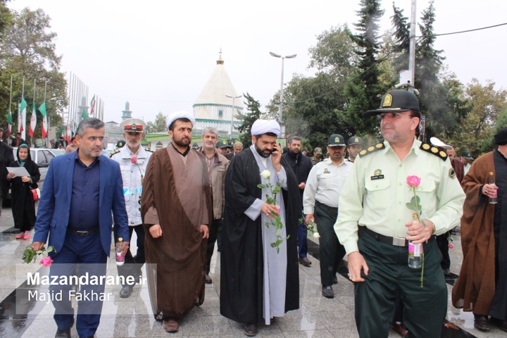 آیین غبارروبی و عطر افشانی گلزار شهداء آمل+ تصاویر