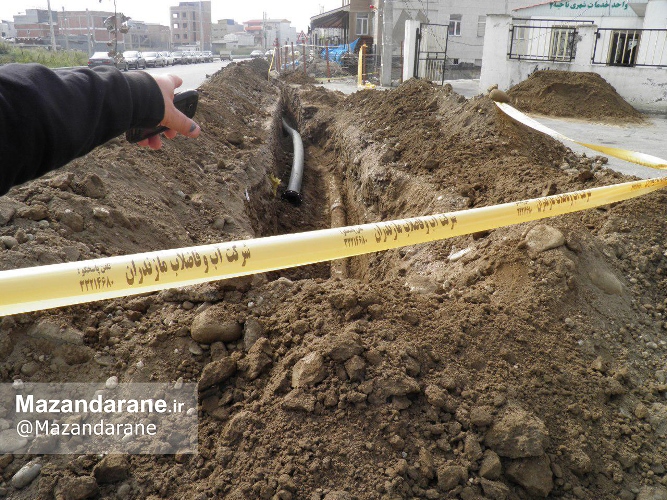 انجام پروژه جابجایی خط انتقال لوله آبرسان شهری در شهرک بسیجیان آمل+ تصاویر