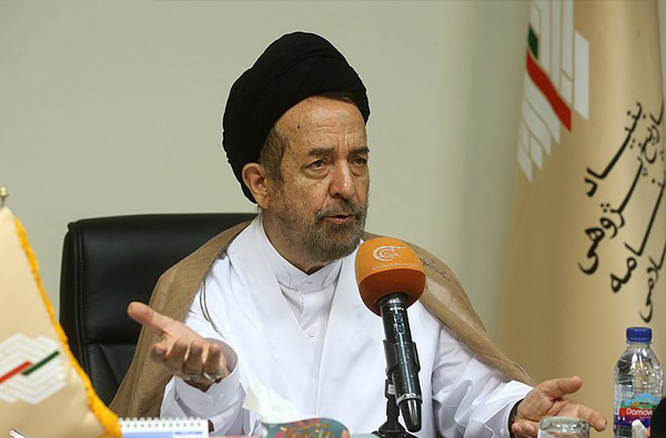 رئیس بنیاد تاریخ‌پژوهی و دانش‌نامه انقلاب اسلامی: برجام ننگی بدتر از قرارداد ترکمنچای بود/ آمریکا ملت ایران را تحقیر و دولت ایران لبخند زد/ بیان لغو برجام جنگ زرگری برای اجرای برجام دیگر است