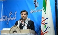 توزیع ۲۰ میلیارد ریال دارو و ملزومات درمانی/ حضور هزار نیروی متخصص برای کمک به مردم زلزله زده