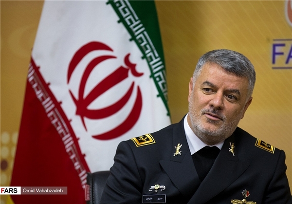 دریادار خانزادی : برنامه نداجا برای حضور در ایتالیا، اسپانیا و الجزایر/ «رانش هسته‌ای» را حق خود می‌دانیم/ حضور کشورهای خارجی در دریای خزر خط قرمز است/ به دنبال تمدن دریایی ایران هستیم