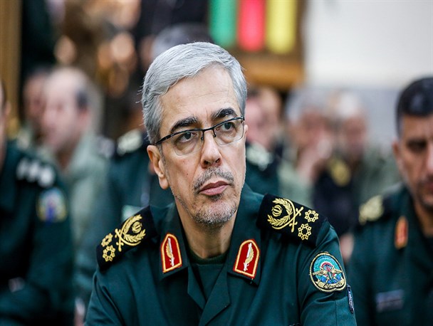 پیام تبریک سرلشکر باقری به رهبر معظم انقلاب