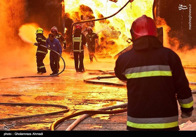 آتش سوزی کارخانه اکریلتاب