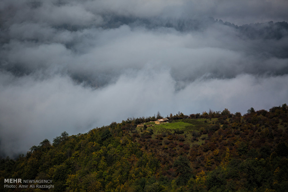 سمفونی ابرها در آسمان فیلبند