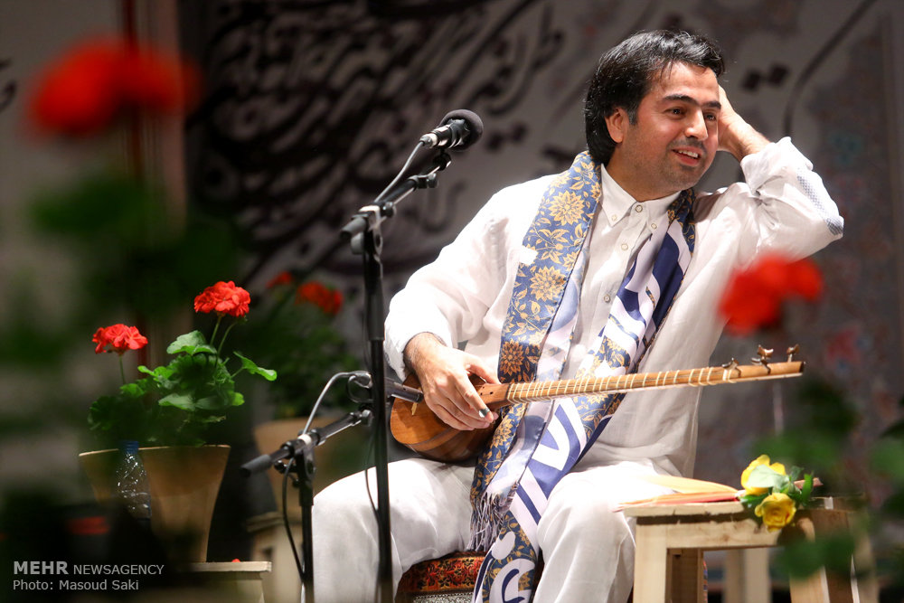 کنسرت پرواز همای در حمایت از زلزله‌زدگان کرمانشاه