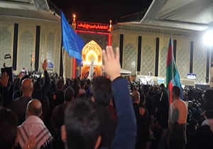 کسب اجازه زائران از حضرت علی (ع) برای قدم گذاشتن در مسیر کربلا + فیلم