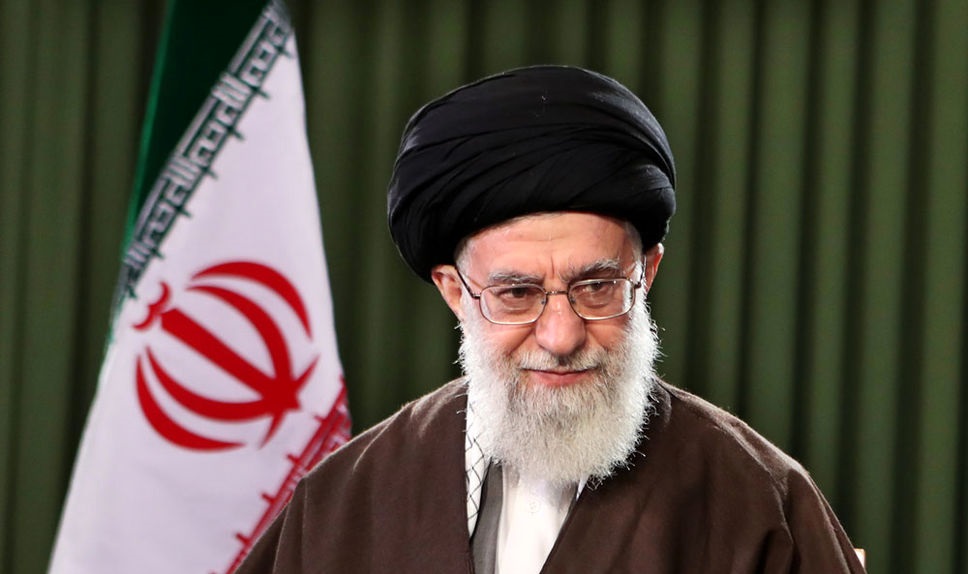 عکسی خاص از رهبر انقلاب در سرپل ذهاب