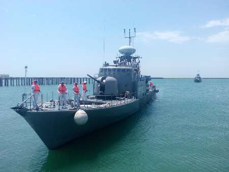 وقتی ناو نظامی ایران از کانال سوئز عبور می‌کند+فیلم