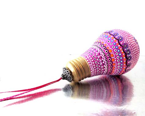 خلاقیت با استفاده از لامپ +تصاویر