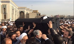 پیکر آیت‌الله حائری‌شیرازی در قم تشییع شد