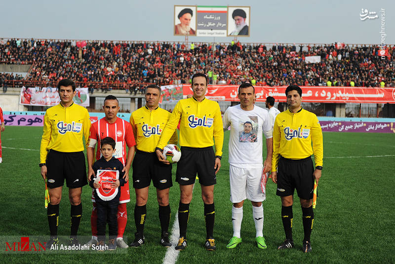 دیدار تیم‌های فوتبال پرسپولیس و سپید رود