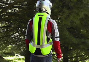 جلیقه نجاتی برای موتورسوارها + فیلم