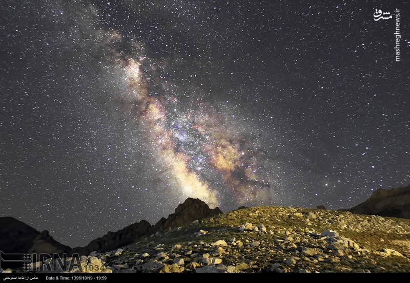 زیبایی‌های آسمان ارومیه در شب