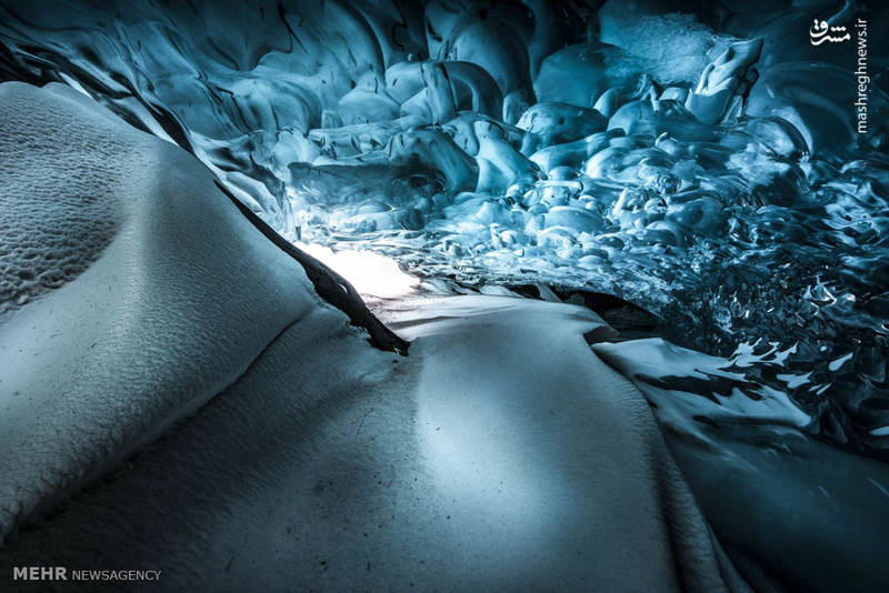 غارهای شگفت‌انگیز ایسلند‎