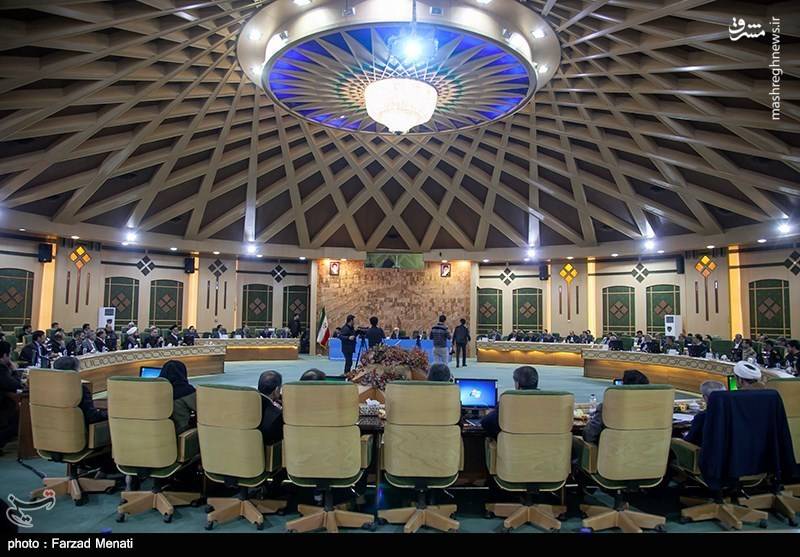 بازدید نمایندگان مجلس از مناطق زلزله‌زده کرمانشاه