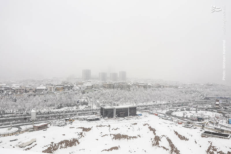 پیراهن زمستان بر تَن پایتخت