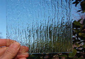 نحوه ساخت شیشه‌هایی نازک‌تر از موی انسان + فیلم