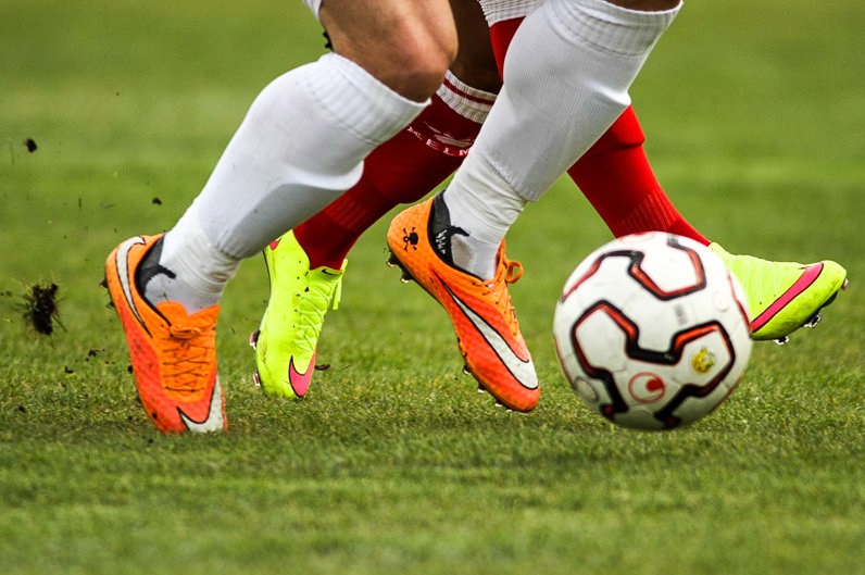 خونه به خونه در یک قدمی صدر /نساجی کماکان امتیاز از دست می دهد