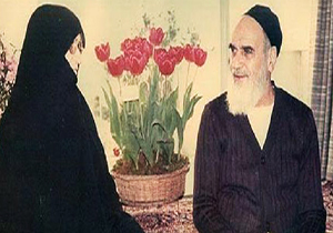 ماجرای انگشتر طلای اهدایی به حضرت امام(ره) و شوخی ایشان با همسرشان + فیلم