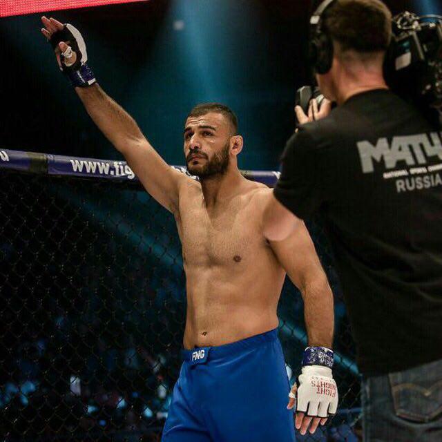 افتخار میکنم پرچم جمهوراسلامی ایران را در عرصه های بین المللی به اهتزاز در می آورم