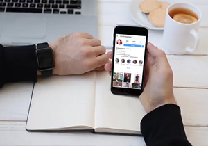 مقایسه صفحه‌های مجازی افراد مشهور در ایران و خارج از کشور + موشن گرافی