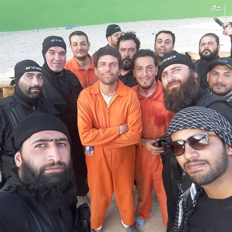 عکس/ داعشی‌ها در پشت صحنه “به وقت شام”