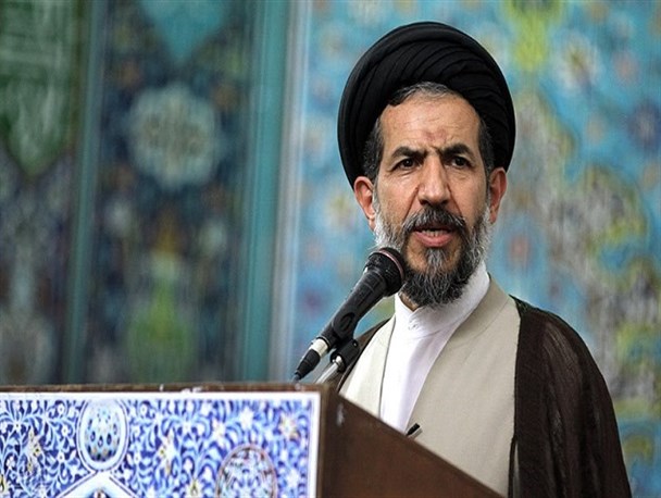 ابوترابی‌فرد در خطبه‌های نمازجمعه تهران:‌ برای برون‌رفتن از تنگناهای اقتصادی نیازمند پیوند جریان‌های سیاسی هستیم/ دولت از همه توان خود برای خلق وحدت جمعی استفاده کند