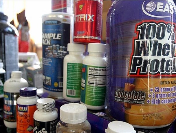 گزارشی از بازار سیاه سلامت؛ جولان داروهای مرگ آور و پزشکان قلابی در هندوستان کوچک ایران/ وقتی جان مردم وسیله ای برای دلالی می شود