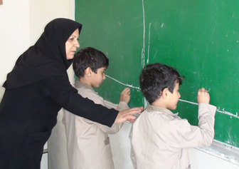 روایت آموزگاران از سختی‌های کار معلمی + فیلم