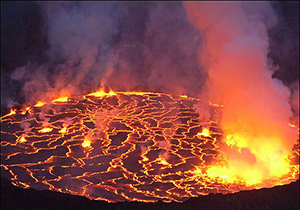 هاوایی در آتش و دود + فیلم