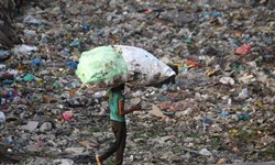 مردم سالانه ۵ تریلیون پلاستیک استفاده می کنند/ «غلبه بر آلودگی پلاستیک» شعار جهانی امسال