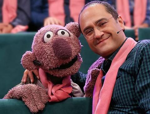 فیلم/ تیکه سنگین جناب خان به “پیکه”