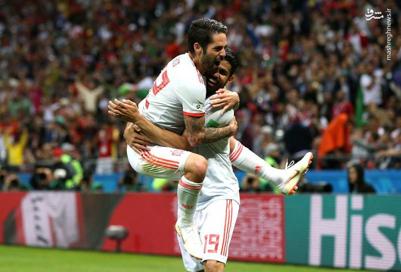 عکس/ شادی ۱۳۵ میلیون یورویی بعد از گل خوردن ایران!