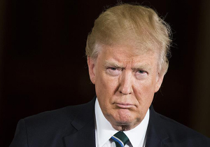 رئیس‌جمهور آمریکا با یک تماس تلفنی رو دست خورد!