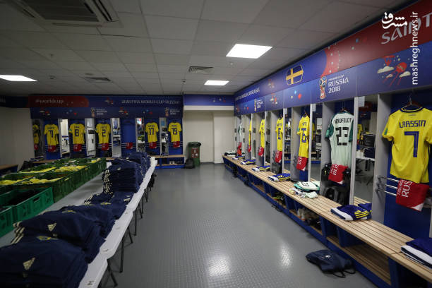 رختکن تیم‌های ملی سوئد و سوئیس