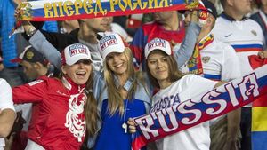 پخش تصویر «زنان جذاب» صدای فیفا را هم درآورد!