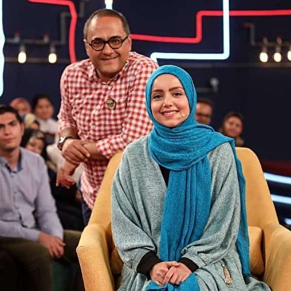 هدیه عجیب جناب خان به مهمان خندوانه/ پرده برداری خانم بازیگر از راز زندگیش!