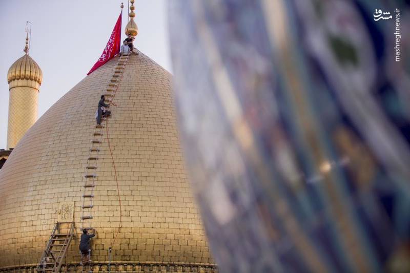 عکس/ شستشوی گنبد حرم حضرت ابوالفضل(ع)