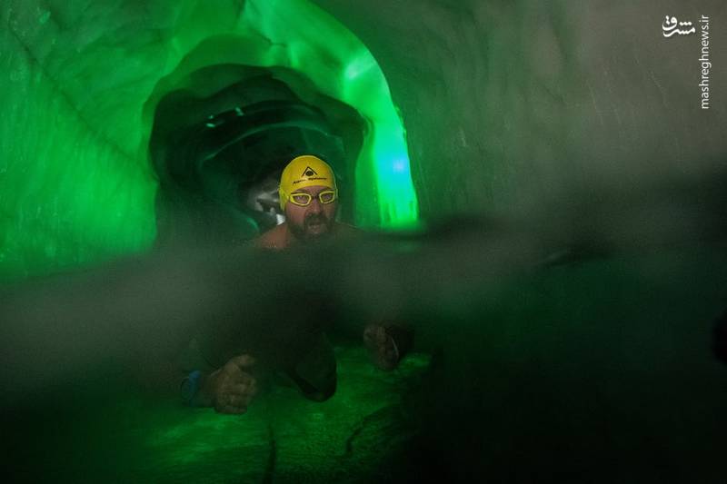 شنا در آب یخ