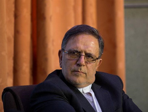 واکنش یک نماینده مجلس به مسئولیت جدید سیف؛ سیف متهم و ممنوع الخروج است/ عملکرد نامناسب وی در بانک مرکزی، کاملا مشخص است/ در تحقیقات قضایی به بالاتر از سیف رسیده‌اند