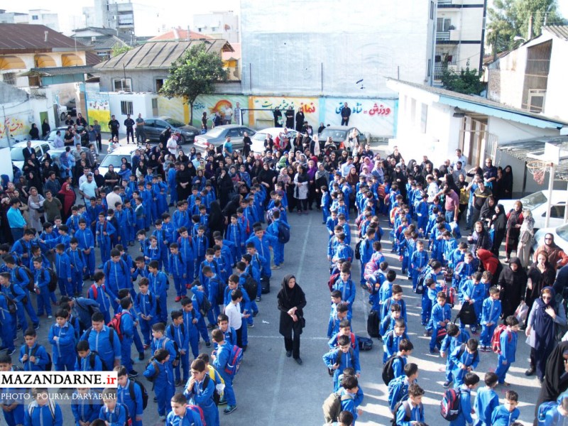 به صدا درآمدن زنگ آغاز سال تحصیلی در مدرسه تقوا آمل+ تصاویر