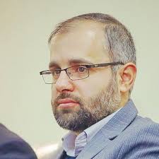 وقتی با گوجه یاد احمدی‌نژاد می‌کنیم و با پوشک یاد روحانی می‌افتیم!