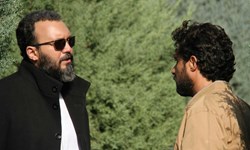 کامبیز دیرباز مقابل دوربین جواد افشار رفت/ پیگیری «گاندو» در تهران+ عکس