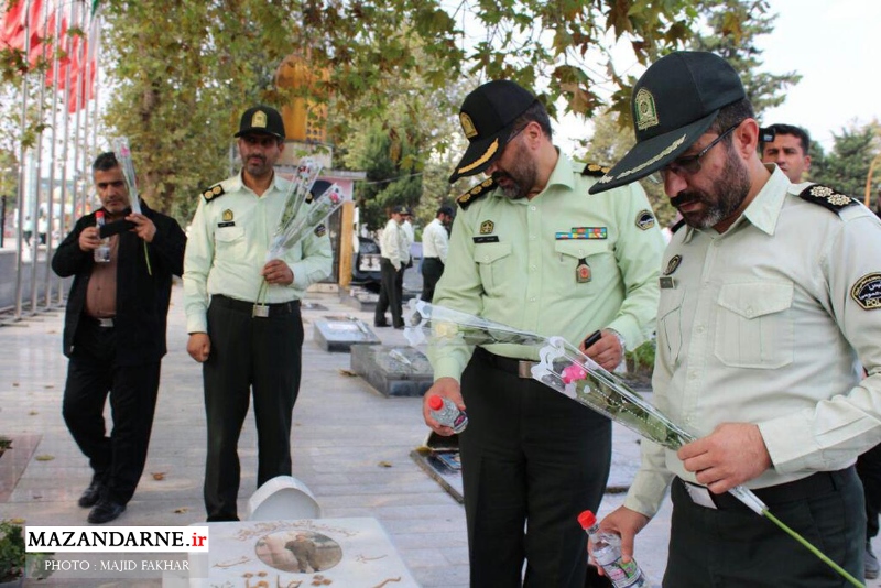 تجدید بیعت سبز پوشان نیروی انتظامی آمل با آرمانهای شهدا + تصاویر