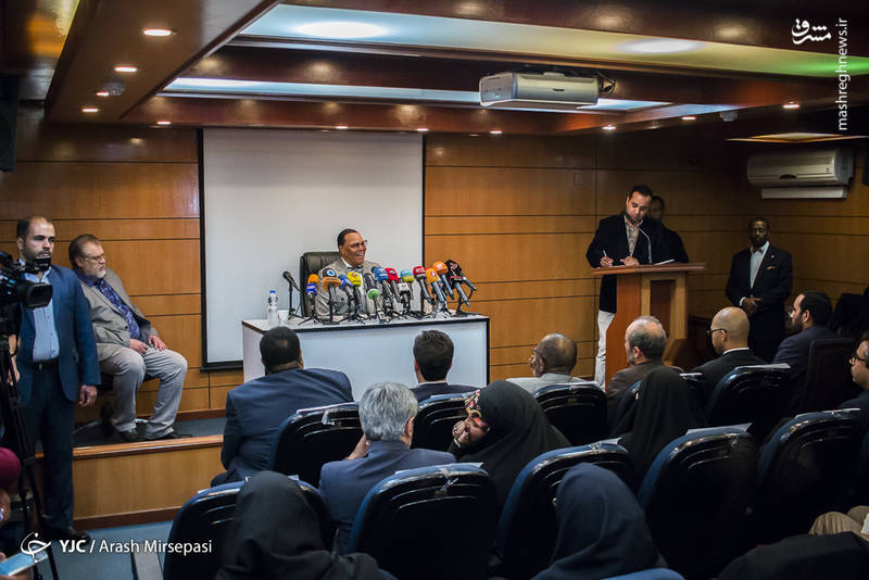 عکس/ نشست خبری رهبر مسلمانان آمریکا در تهران