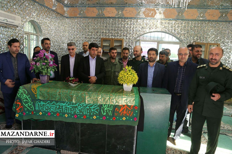 مراسم غبارروبی مزار شهدای روستای هریکنده بابل