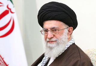 ماجرای مواجهه رهبر انقلاب با دختری که حاضر به رعایت حجاب نبود + فیلم