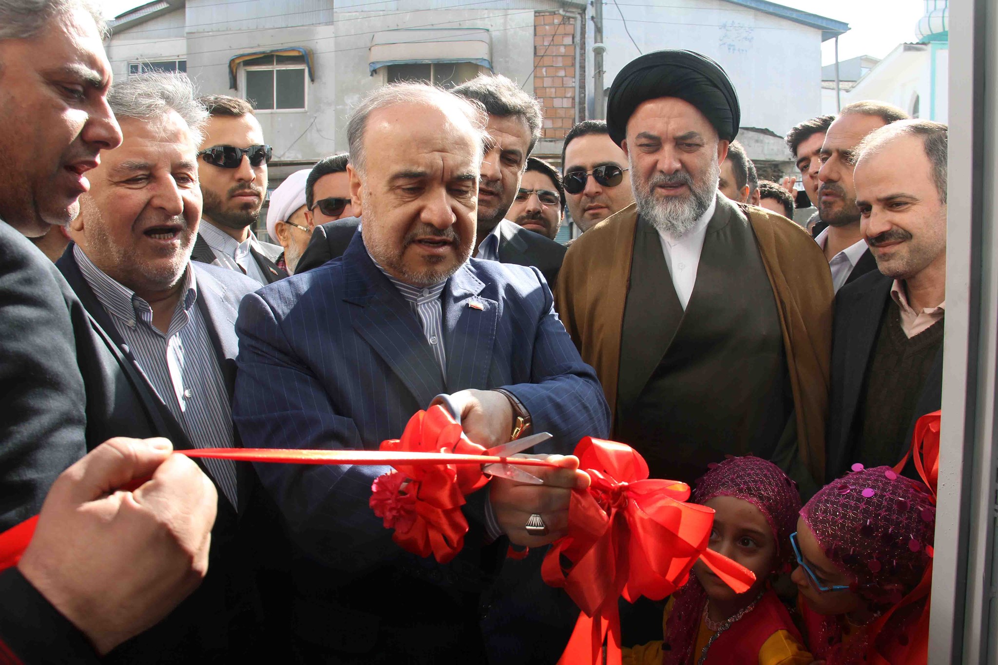 افتتاح سالن ورزشی چند منظوره پائین بازار آمل