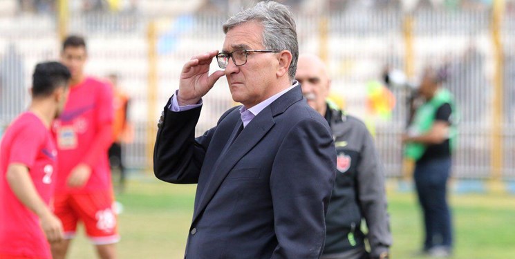 برانکو: فکر می‌کنید دربی باید ۸ – ۰ شود؟/ قهرمان لیگ نامعلوم است