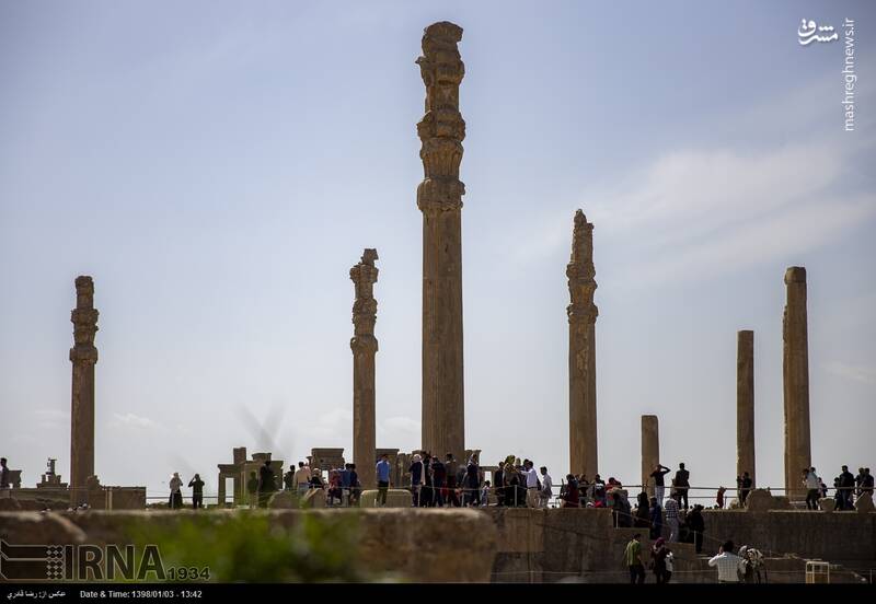 تخت جمشید میزبان مسافران نوروزی